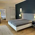 Hotel Dk 3*