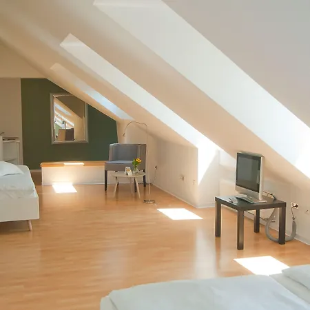 Dk Deutscher Kaiser Hotel 3*