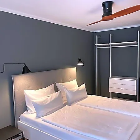 Dk Hotel 3*
