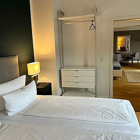 Dk Hotel 3*