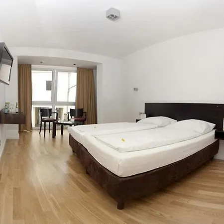 Dk Hotel